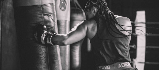 Beneficios de golpear el saco de boxeo | Blog Marxial