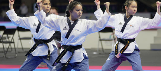 Cuál es la diferencia entre Poomsae y el Kyorugui? | Blog MARXIAL