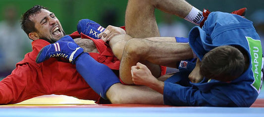 Cuál es la diferencia entre el Sambo y el Jiu Jitsu? - Blog MARXIAL