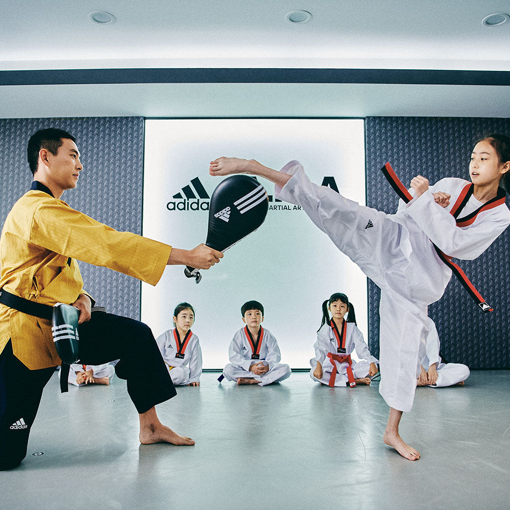 MARXIAL - Taekwondo: uniformes, equipos de protección y accesorios Adidas