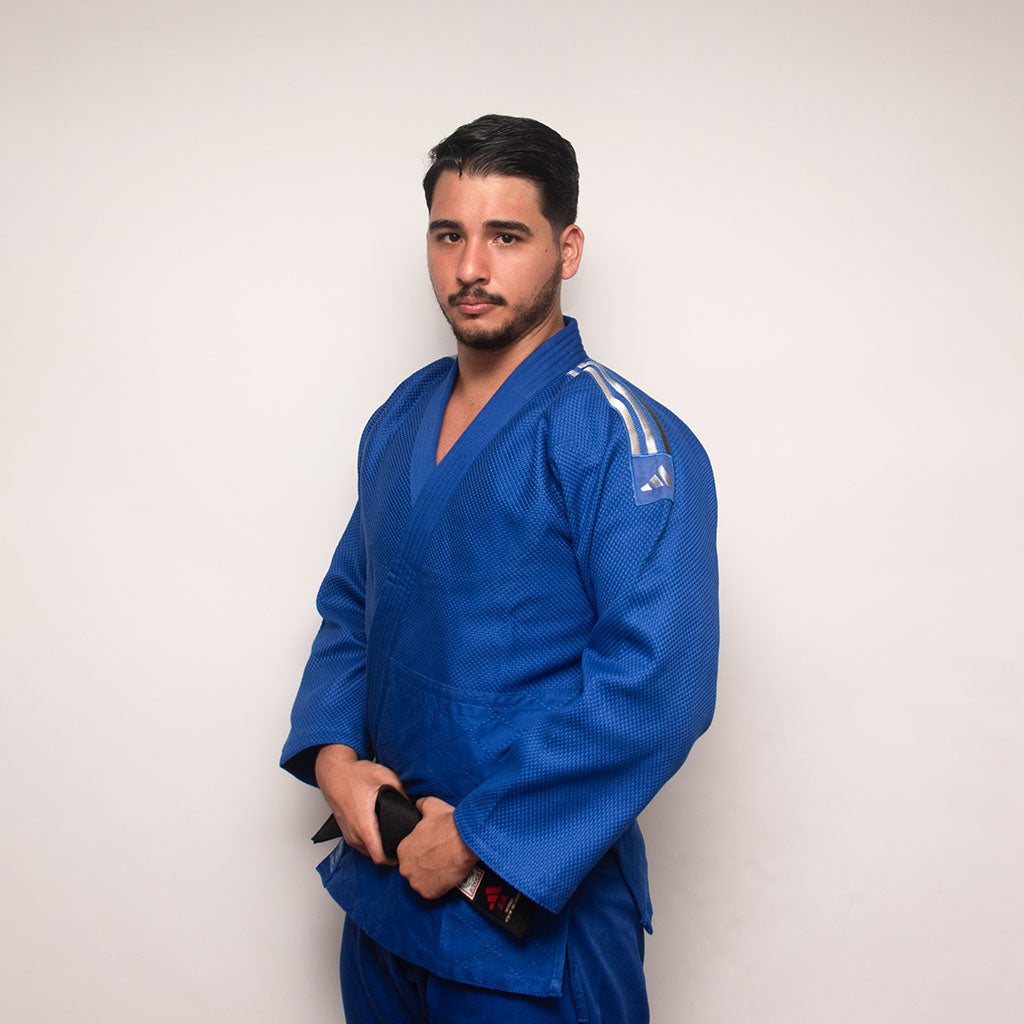 ADIDAS Contest J650 Judogi de entrenamiento y homologado para competiciones nacionales