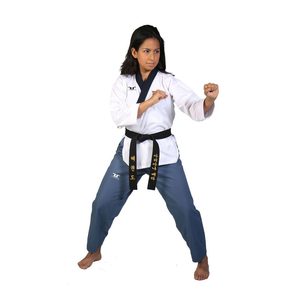 TUSAH Premium Poomsae Dan senior. Uniforme de taekwondo